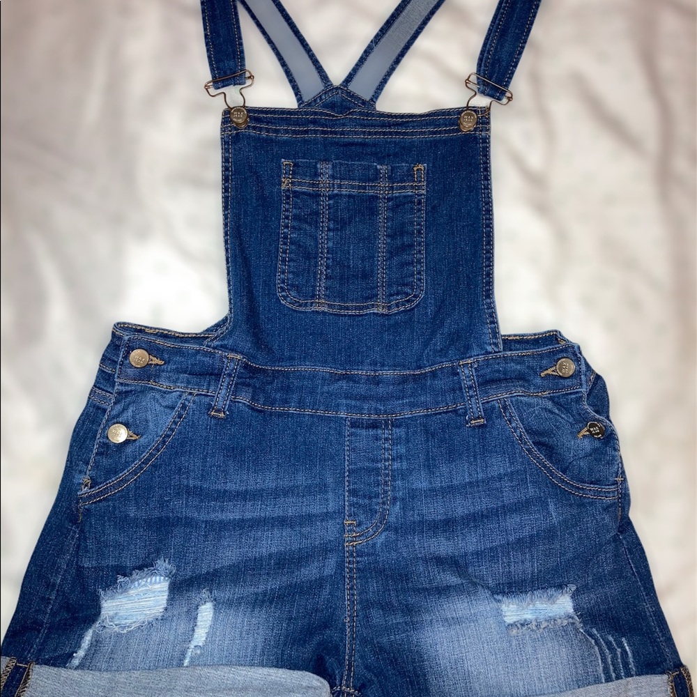 Super cute overalls!